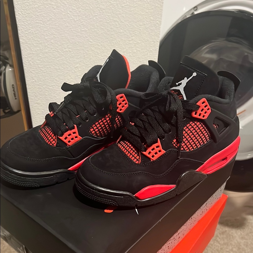 Jordan 4s Red Thunder